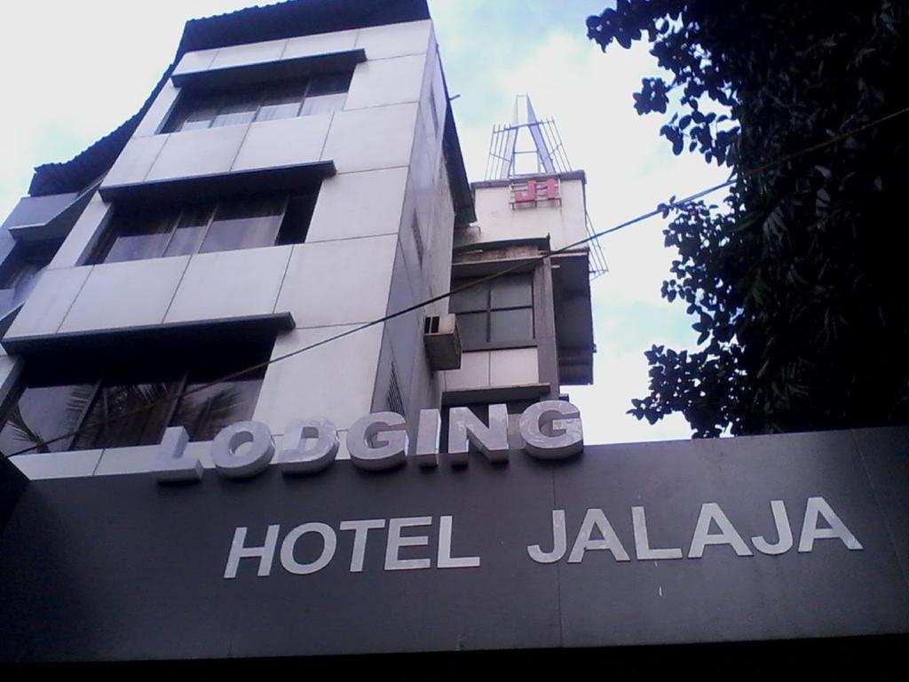 Hotel Jalaja Heritage Тхане Екстер'єр фото